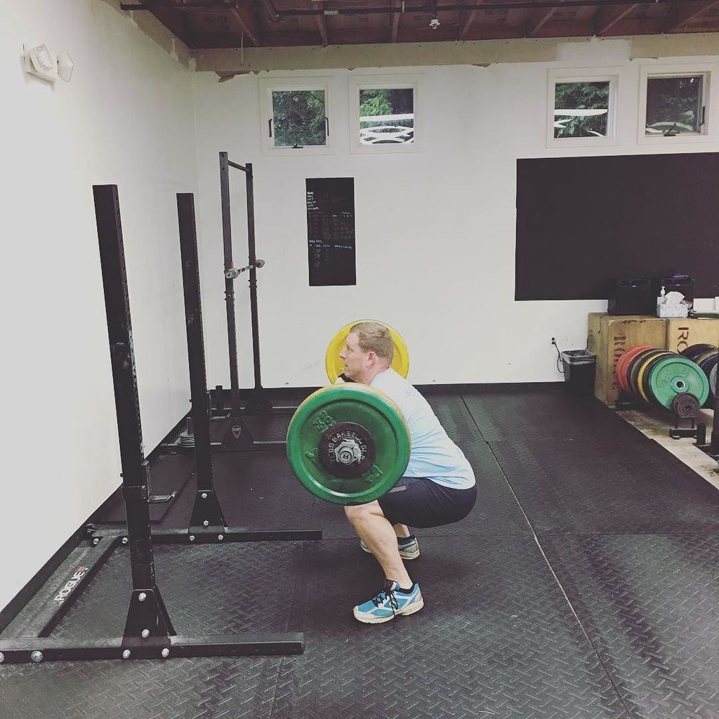 RunJumpLift's tweet image. Mr Scott at the #BearComplex. Rise and Grind people! #RJLXFit #RunJumpLift #RiseAndGrind #SouthOrange #Maplewood #… ift.tt/2rTVitK