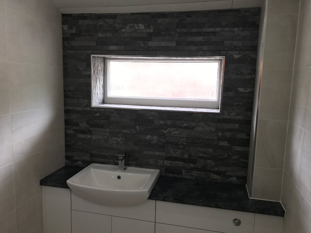 PureStyle33's tweet image. Latest bathroom by our wonderful fitting team #bathroom #Manchester #Lancashire #purestyle #darwen #kitchen