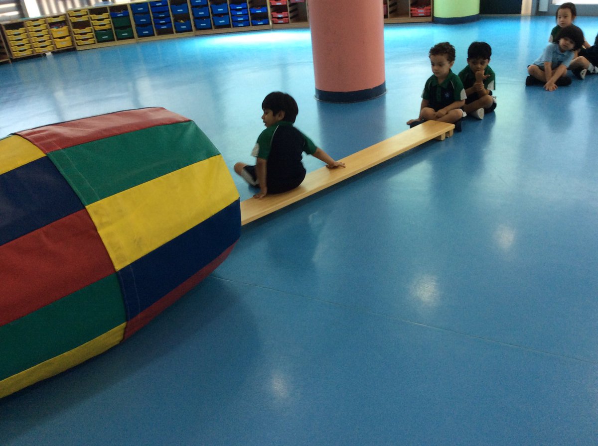 WSO_FS1's tweet photo. FS1D enjoying gymnastics
#rolling #balancing #jumping #travelling https://t.co/h2L1gOnhYQ