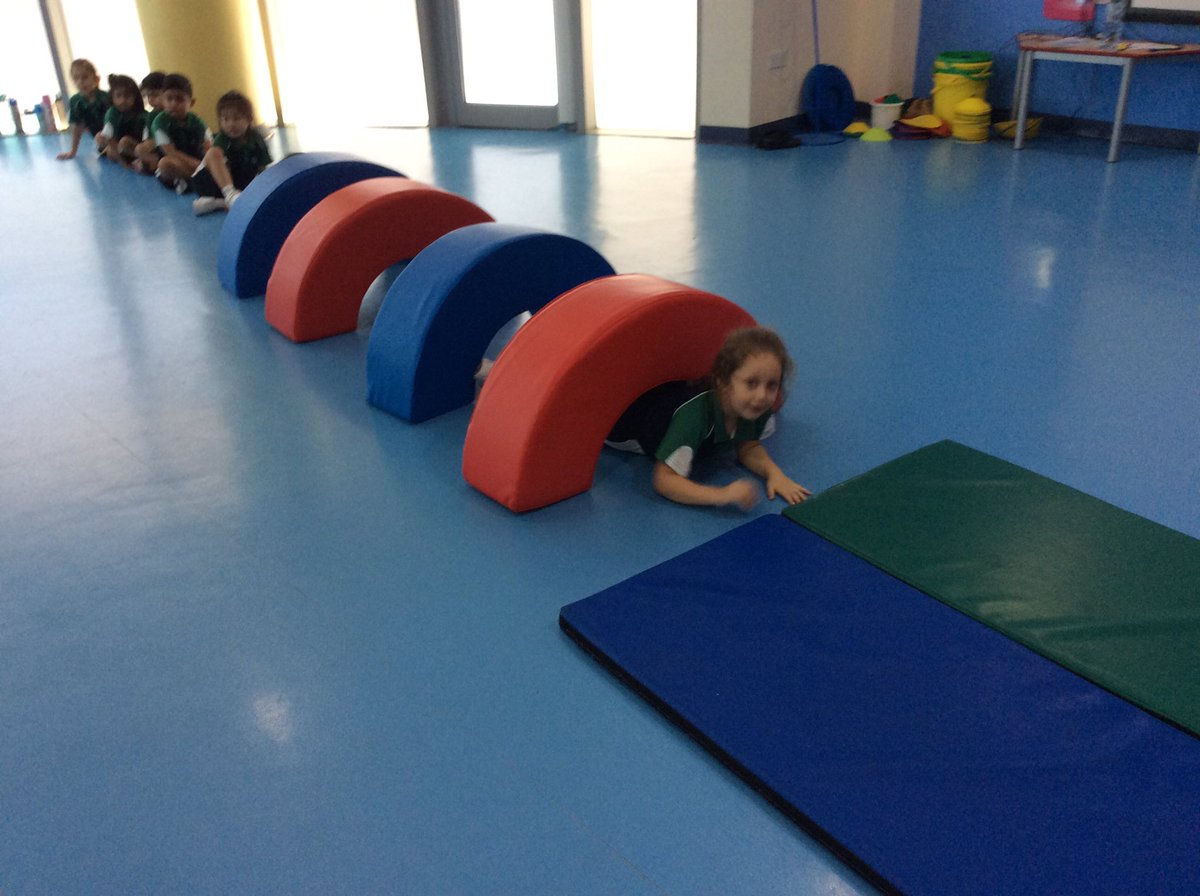 WSO_FS1's tweet photo. FS1D enjoying gymnastics
#rolling #balancing #jumping #travelling https://t.co/h2L1gOnhYQ