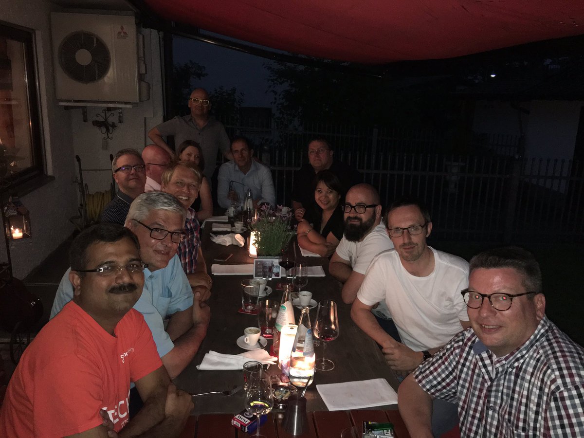 Day 3 <a href="/BMCSoftware/">BMC Software</a> @VIPCON_com German Innovator House; 6 Customers, 6 apps built on #innovationsuite in 3 days...Well Done!@vidsus