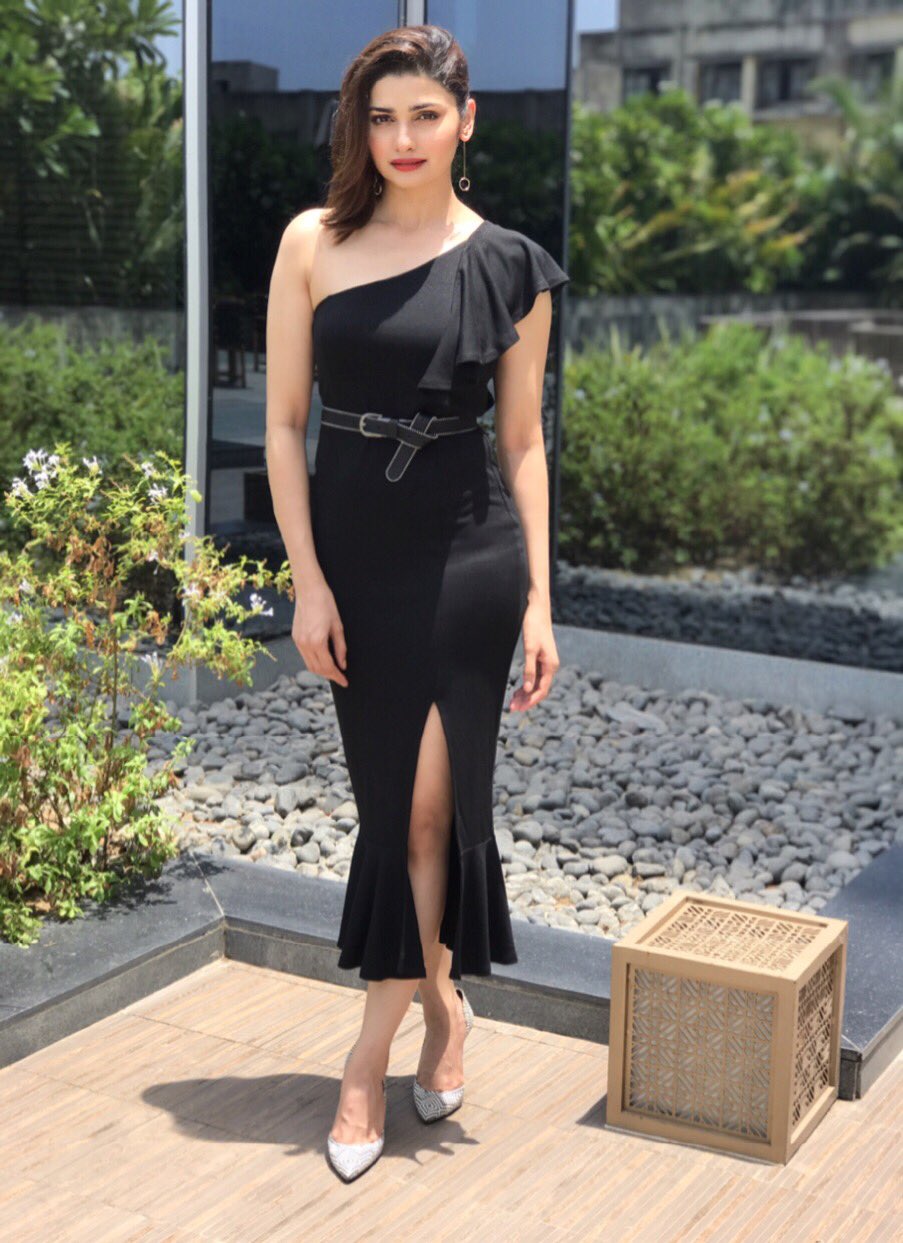 Prachi Desai On Twitter Stylefile Aboutyesterday Ahmedabad Samsung Qledtv