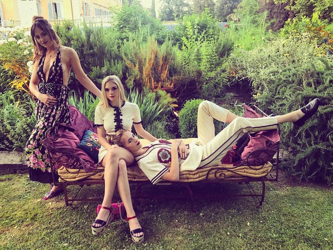 mavisoleil's tweet photo. "Splendors in the grass" - vmagazine via Instagram. 💙 #GucciCruise18 https://t.co/M4PVyeGDD5