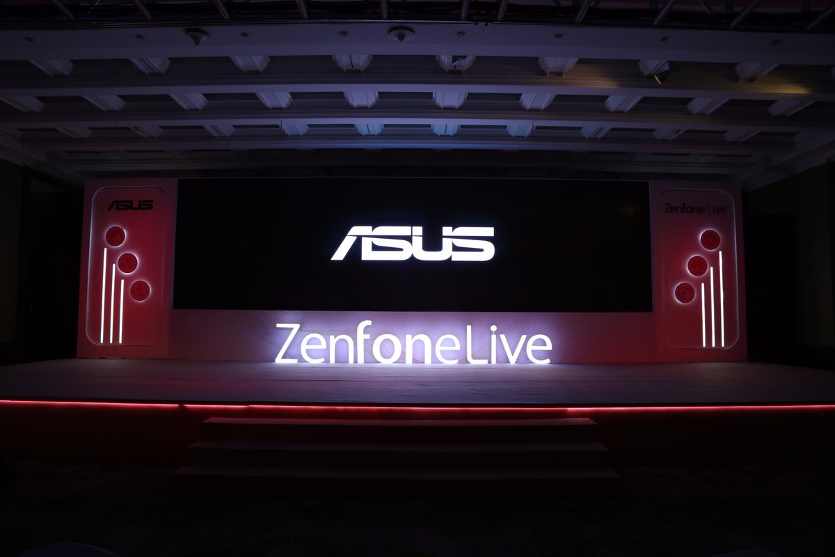 ASUSIndia's tweet photo. Check out some of the best moments from the launch event of the #ZenfoneLive and #GoLiveBeautifully always! https://t.co/XFrespIjkB
