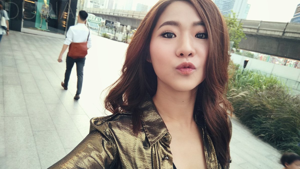 _Durians_ tweet picture
