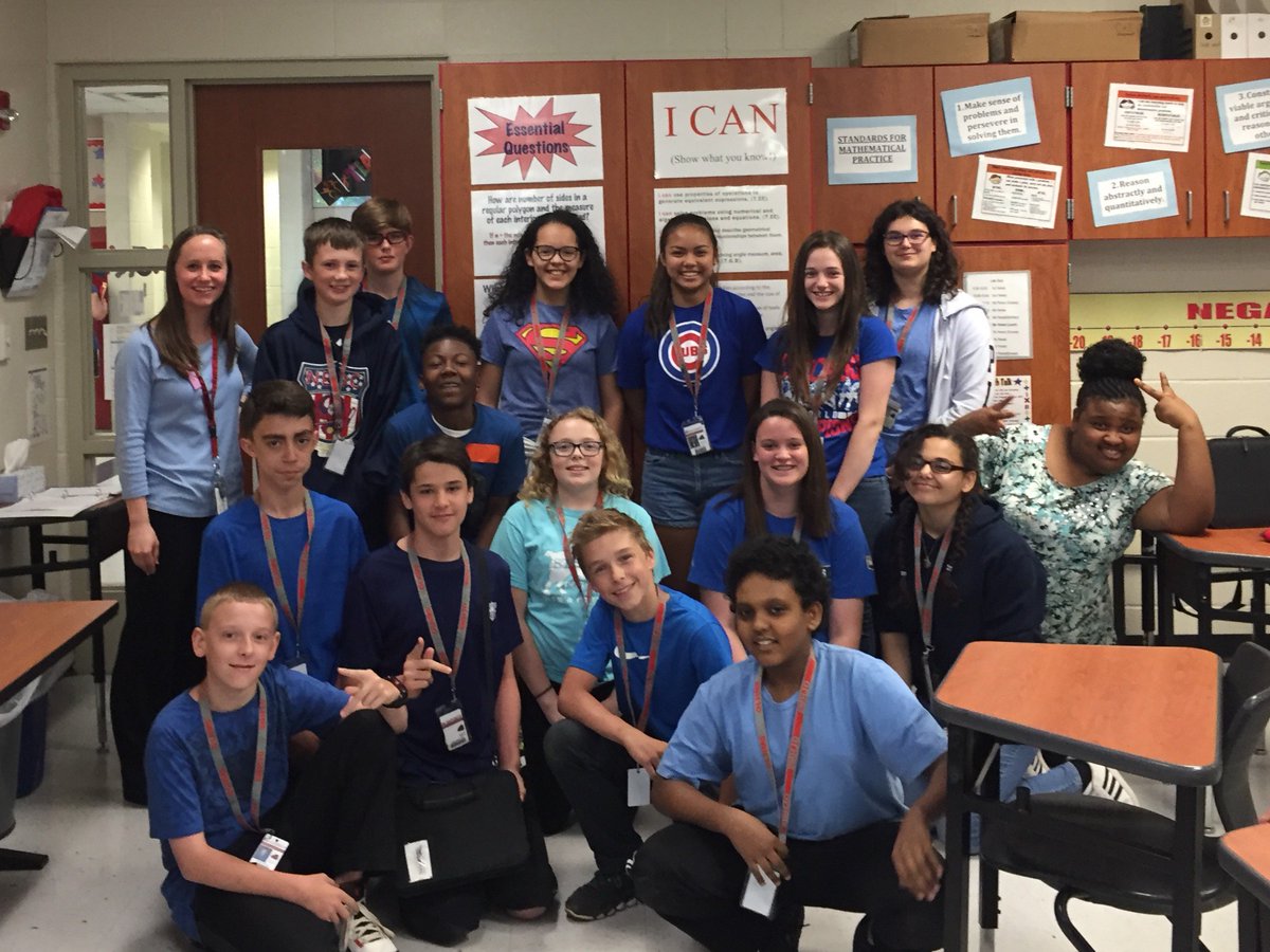 MrsKromphardt's tweet photo. Our class wore blue for Twin Day! #OLHMS #d123 https://t.co/efXhevDsnZ