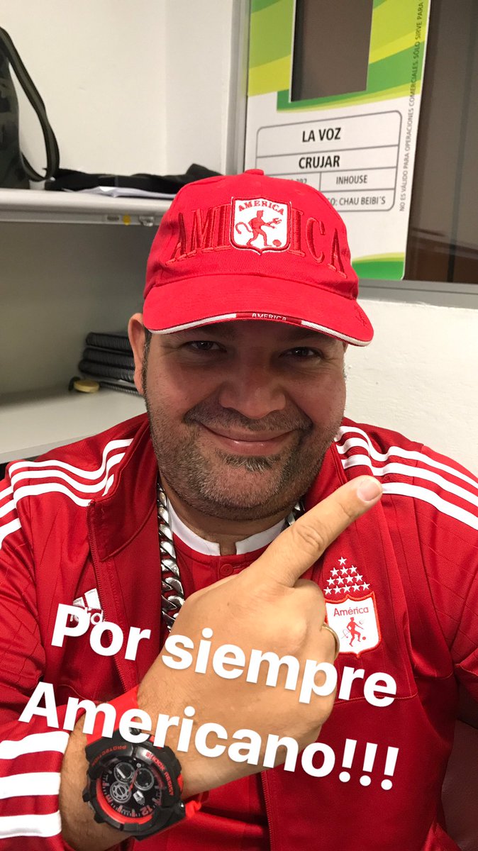mauriciocujar's tweet photo. Vamos mecha!!! LOS AVIONES DESPEGAN CON EL VIENTO EN CONTRA!! Nadie nos mata este amor escarlata @AmericadeCali https://t.co/VXiINCTmfJ