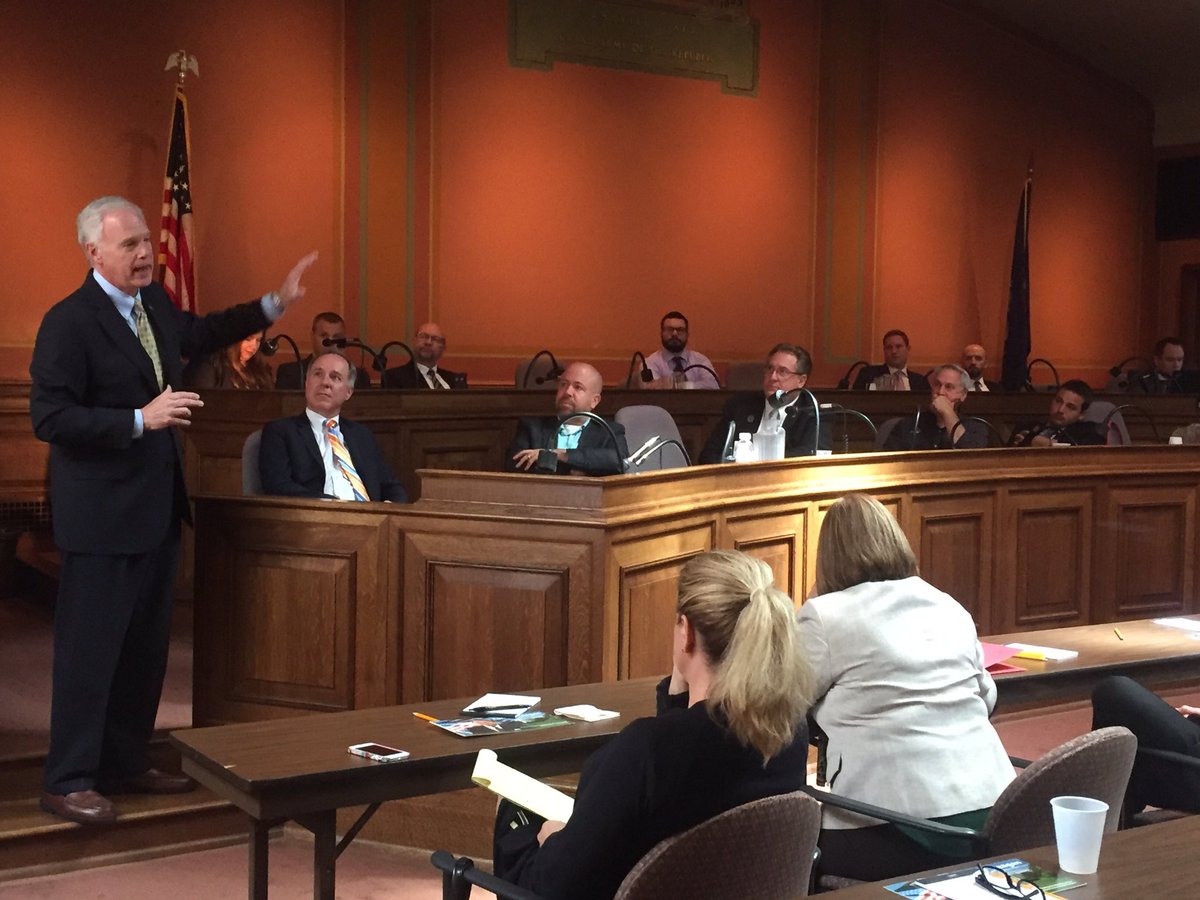 SpeakerVos's tweet image. Thanks @SenRonJohnson for coming to the @WIAssemblyGOP caucus.  We know you are standing up for us in Washington.