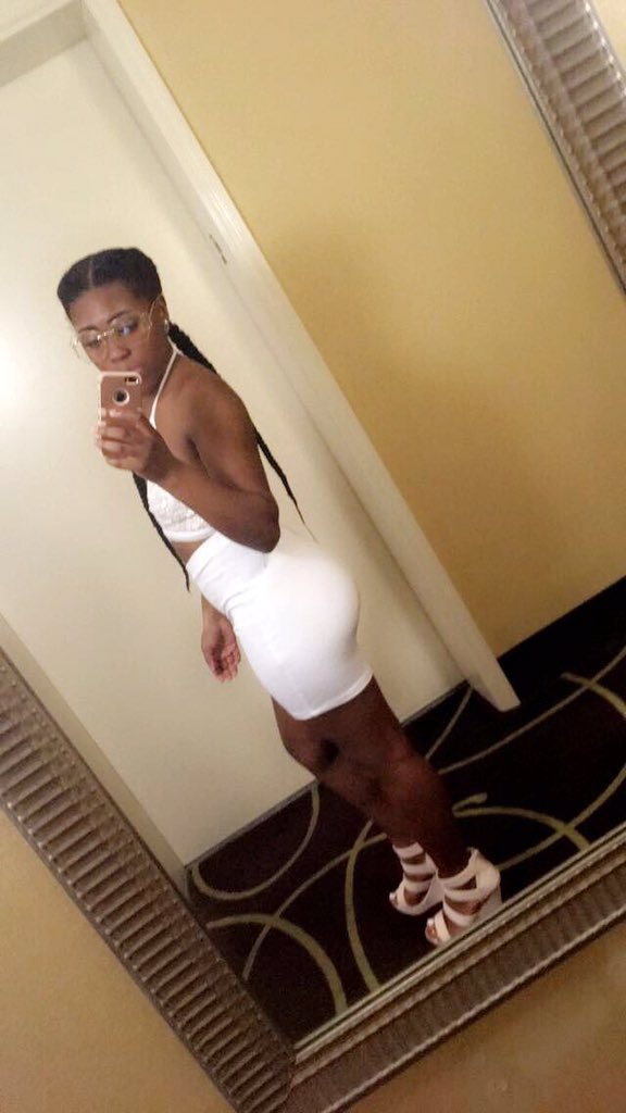 Tiny_Brownskin's tweet photo. Enjoyed my vacation! #BikerWeekend #MyrtleBeach ☺️💙 https://t.co/VhzDfBmC0p