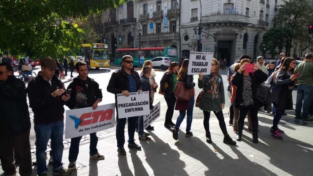 RadioCTA's tweet photo. #Sialaleydeprevencion https://t.co/uLhS5LFgU1