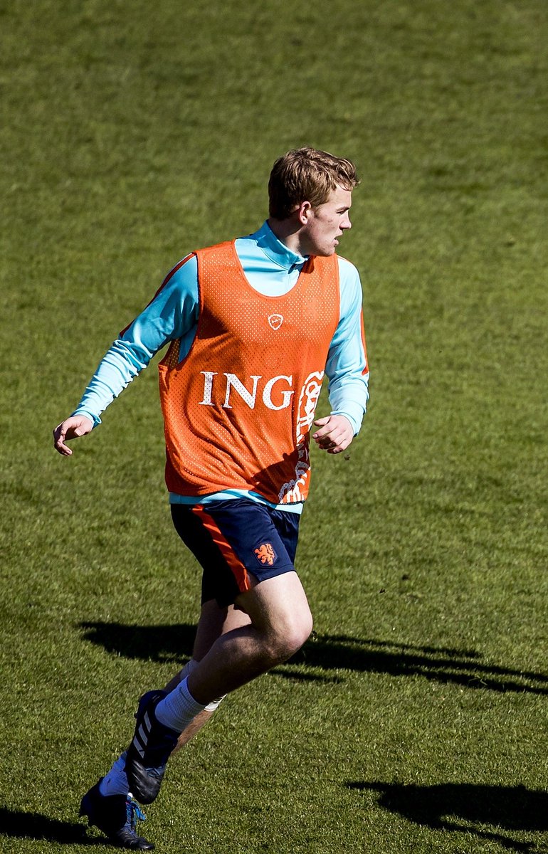 OptaJohan's tweet photo. 2 - Matthijs de Ligt (17y 292d) will become the 4th ever player with 2+ caps for the Dutch national team before his 18th birthday. Kiddo. https://t.co/DnGArvobMp