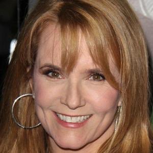Happy Birthday Lea Thompson, she is 56 today! Love her Switched At Birth 