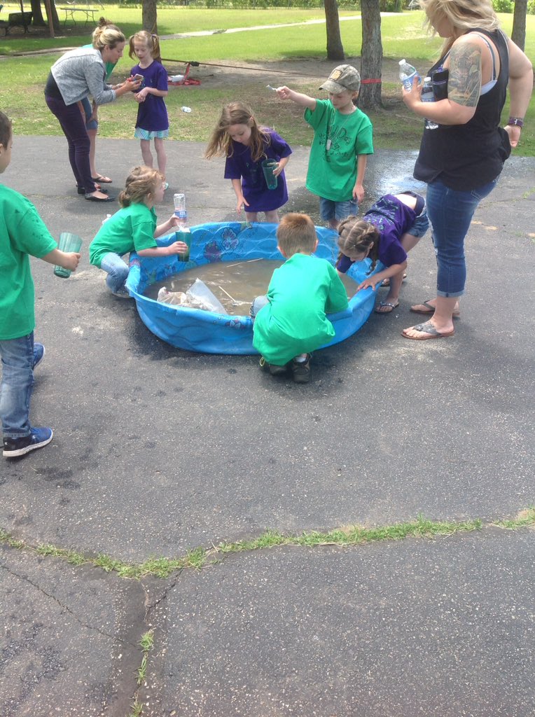 AggieSalterITS's tweet photo. #msdrocksbecause we celebrate great year with field day! @MontelloSD247 @ERTOlson @MidwestMomWI @AshNee103 @LauraJackson910 @jgraf36 https://t.co/2bo8dIKHoK