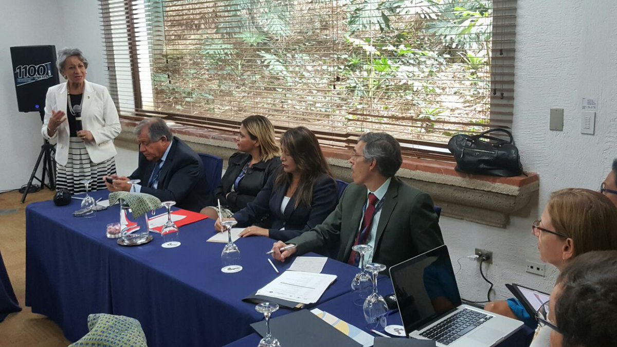 Magistrada María Eugenia Morales, participa en la dinámica de Justicia Abierta.