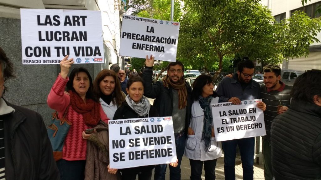 RadioCTA's tweet photo. La salud no se vende, se defiende. Por una nueva ley de prevención de riesgos de trabajo. https://t.co/IkzeeQTxe2