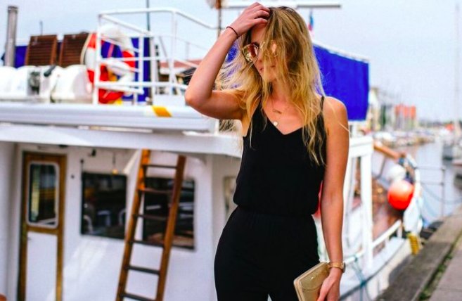 plumedaure's tweet photo. In love with this @Ivyrevel jumpsuit... https://t.co/ADHB5YRx5h chilling in Christianshavn, old port of Copenhagen #ivyrevel #fashionblog https://t.co/jP9YkxGXyW