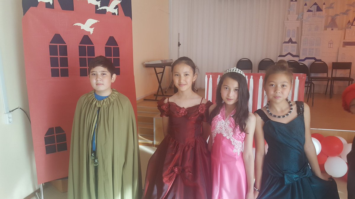 SBS_MURAGER's tweet photo. Our young school actors of #Murager https://t.co/RI9u1yzV6C