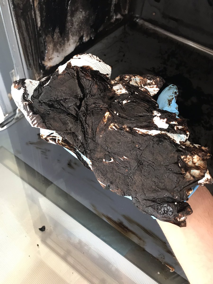homeservicesshs's tweet photo. We love cleaning your grease and dirt 😝 talk to us about your oven 🤗 https://t.co/DZ5dYftdbW