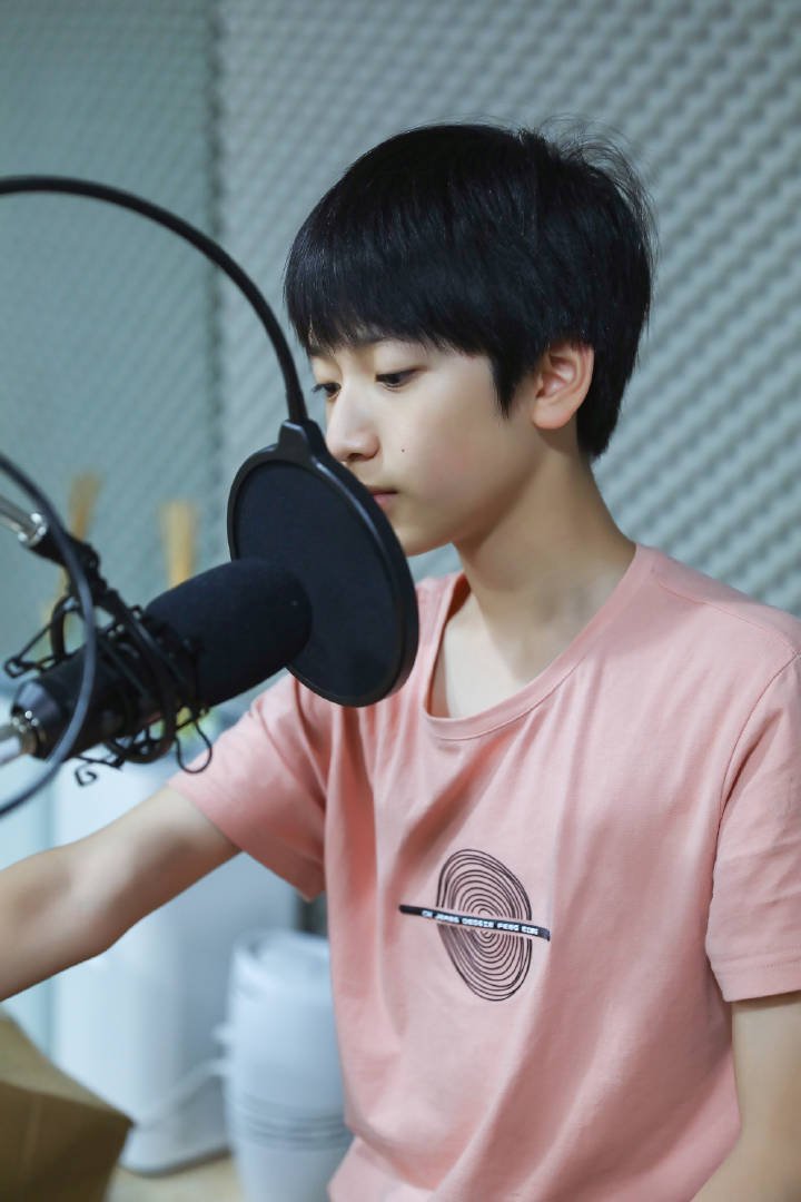 YiAnMusicClubTH's tweet photo. 📻 l 易安说晚安 NO.008 l วันนี้เสี่ยวเหวินเป็นพิธีกรหลัก หัวข้อของวันนี้ก็คือ...ไม่สปอยหรอก! ไปฟังกันในรายการกันค่ะ
👉 https://t.co/cYi6hapI9O https://t.co/seX1hjl4aS