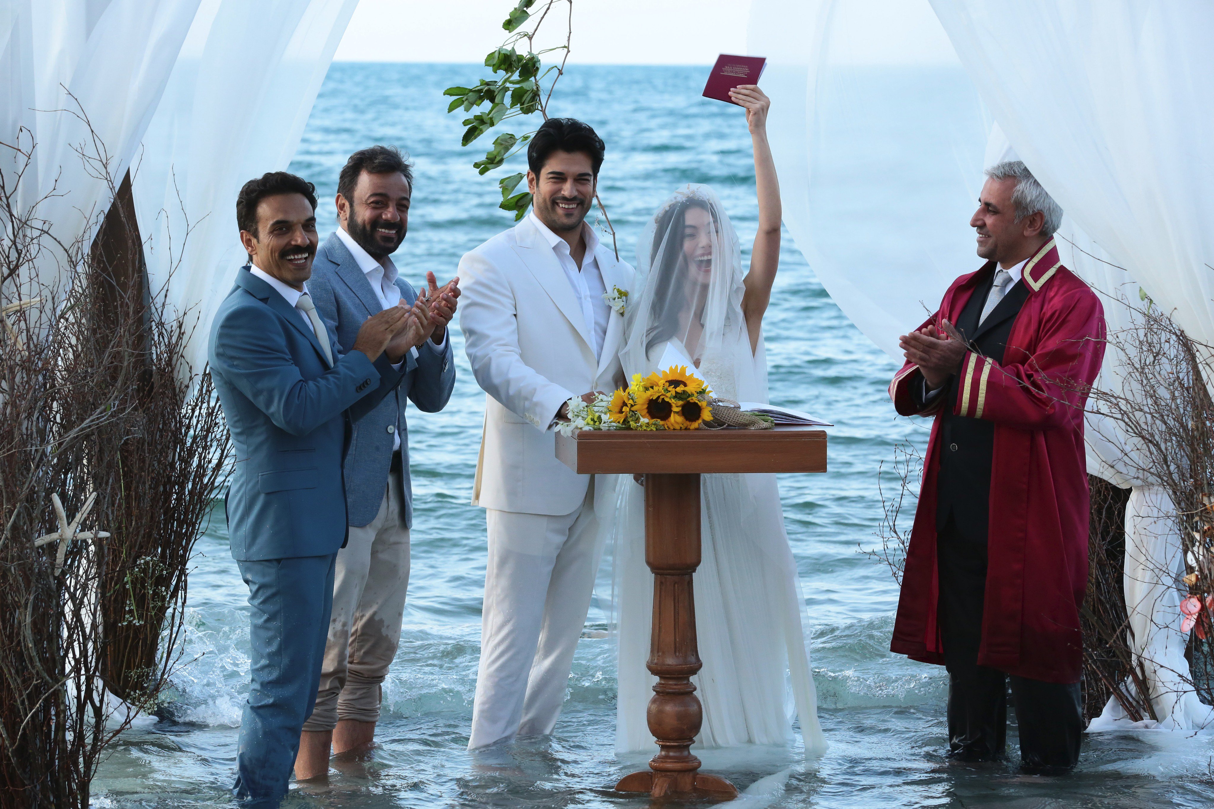 Kara Sevda турецкий сериал