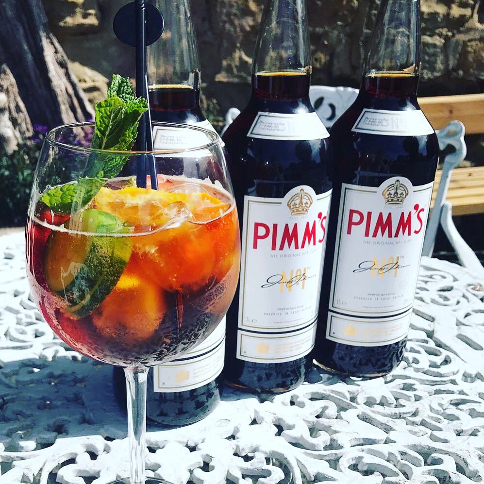 ThewindmillInn1's tweet photo. A #PIMMS in the sunshine is one of our favourite things! How about you? https://t.co/XQovzQkud8