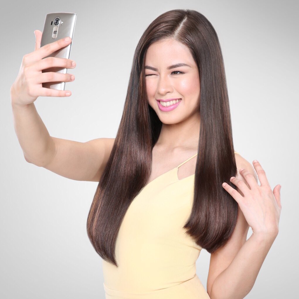 KissesDelavin's tweet photo. Sobrang excited na ako to share this with everyone!!! Definitely a dream come true. 💖 #KapitLang, will reveal this JUNE! https://t.co/UjlumWgPQm