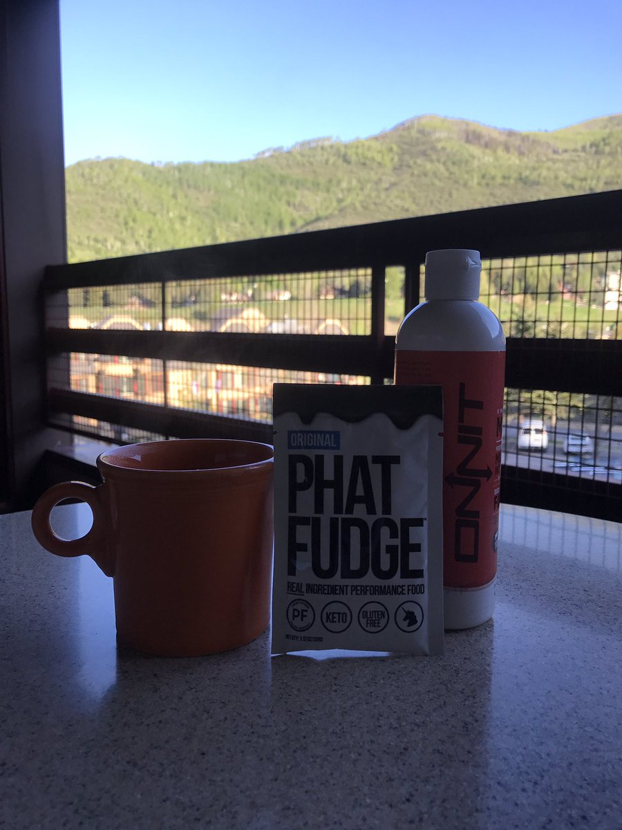 HustleHut's tweet image. Not a bad way to have my #postworkout #coffee @phatfudge @Onnit #fuelwithfat #vail