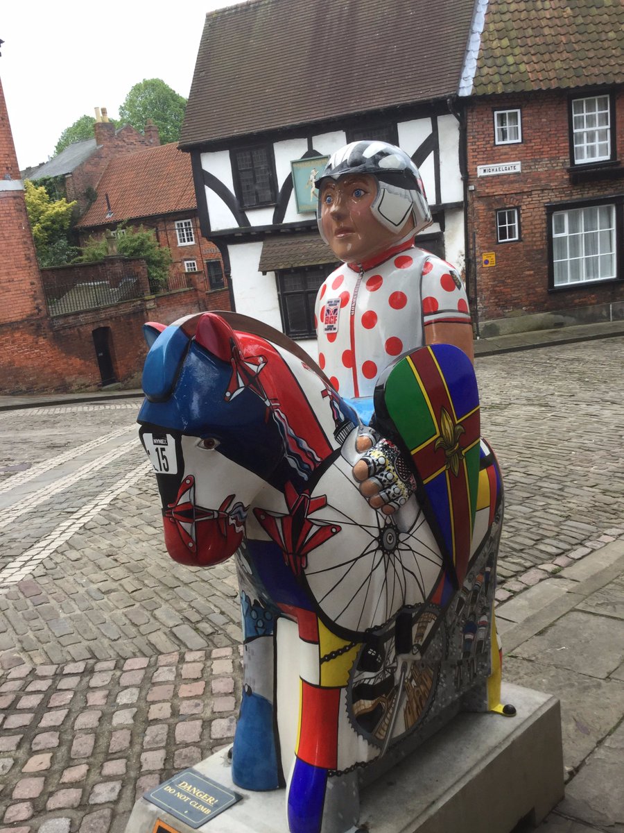 sammayling's tweet photo. Don't miss #LincolnKnights this summer! (&amp; other great attractions too)
@visitlincoln 
@LincsCathedral 
@LincolnCastle 
@TheLincolnHotel https://t.co/Mq1A813ssD