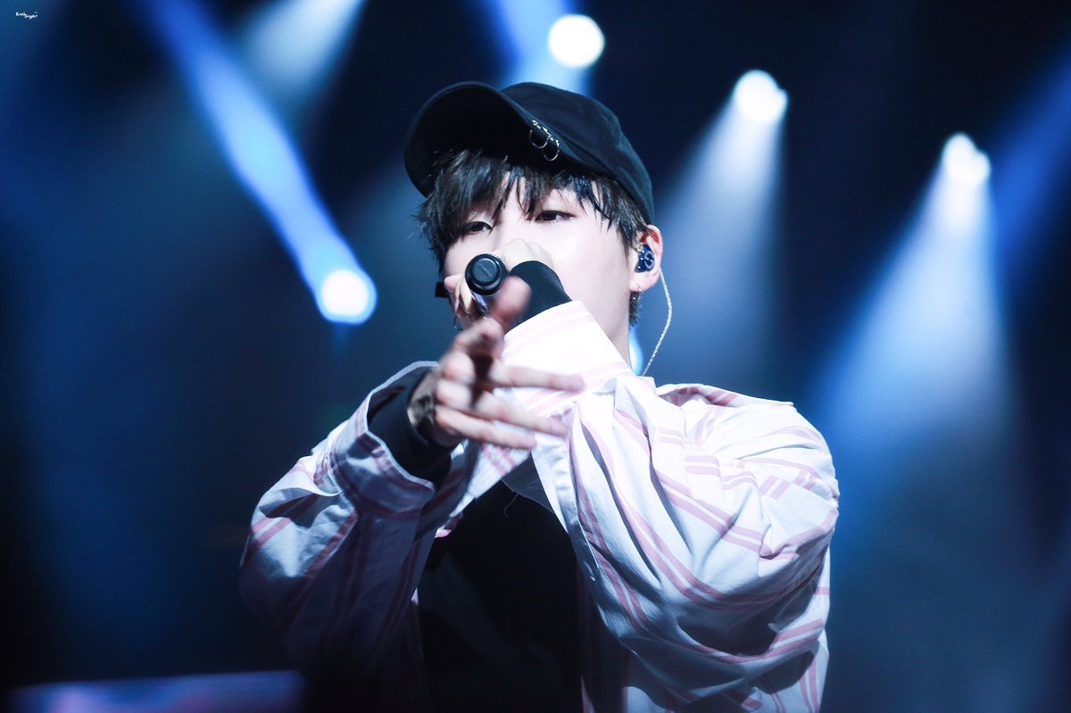 내 속에는 늘 네가 한 조각 있고, 그리고 난 그게 너무 고마워. 네가 어떤 사람이 되든, 네가 세상 어디에 있든, 사랑을 보낼게. 

영화, <Her>