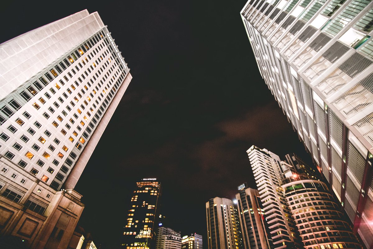 raafikaziz's tweet photo. @twt_fotografi @streetdreamsnyc @thecreatorclass @createexplore_ @estheticlabelco @urbanexploremy @Artofvisuals @teamcozy Night out! Back when I used Canon 1000D + Canon 10-18mm STM. https://t.co/2gZAeIeXBD