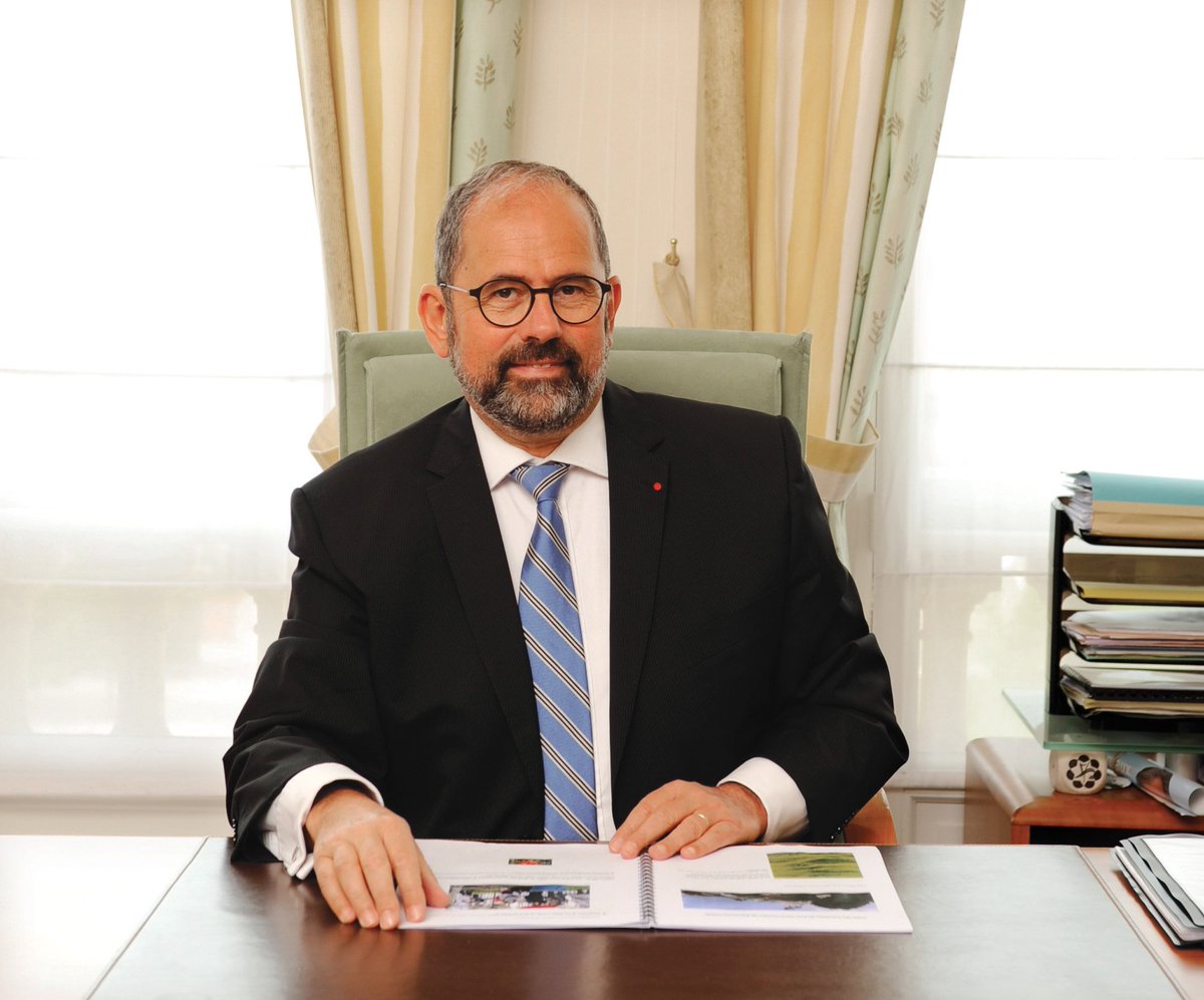 #CollTerr #TaxeHabitation Je défends une réforme juste de cet impôt vital pour nos communes ! Ma tribune <a href="/lemondefr/">Le Monde</a> bit.ly/2ro8mqJ