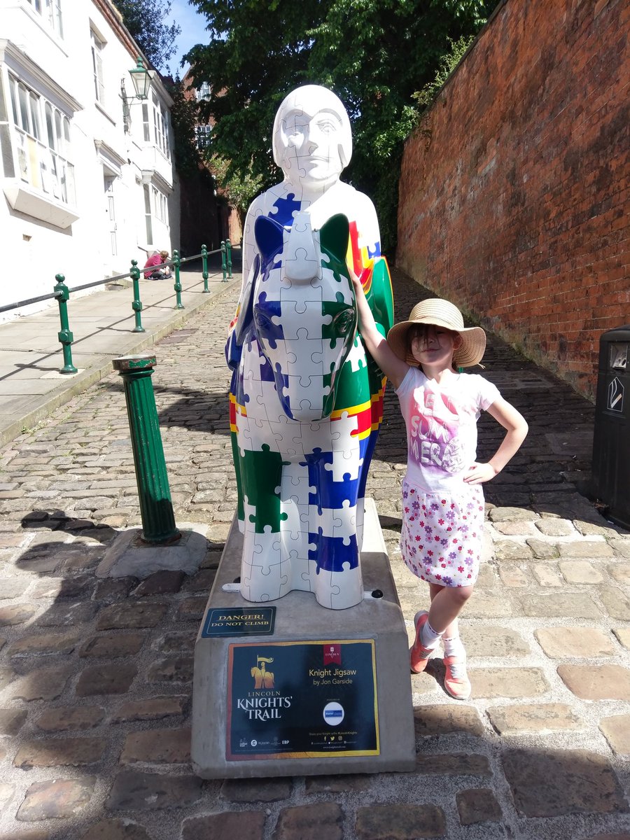 thescalligator's tweet photo. Found the first 20 knights today, more tomorrow once our feet have recovered! #LincolnKnights https://t.co/4rF39SbSjg