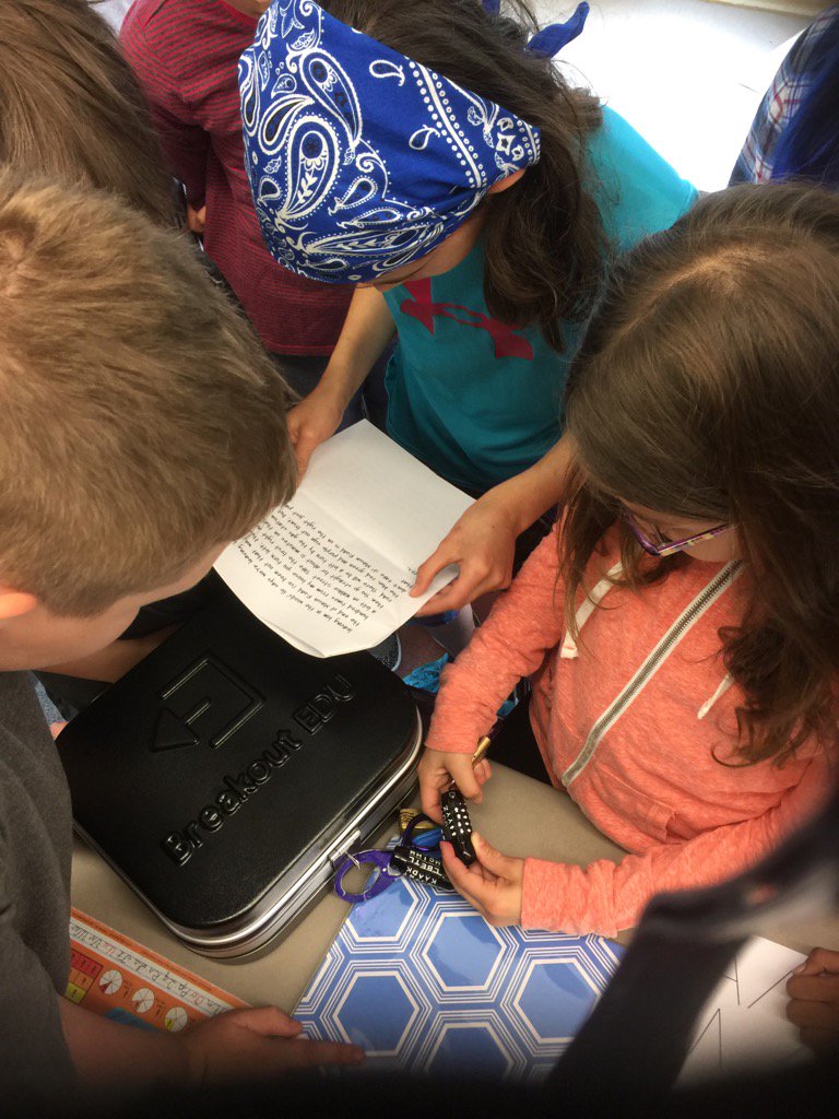 carinabecker6's tweet photo. #breakoutedu PAX https://t.co/FZPoSn3PQs