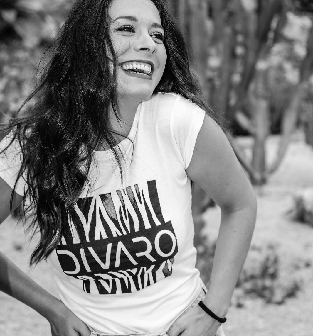 ruthbasauri's tweet photo. Hoy os regalo a todos Mi Sonrisa 🎁😁 https://t.co/dqeue9cLzm