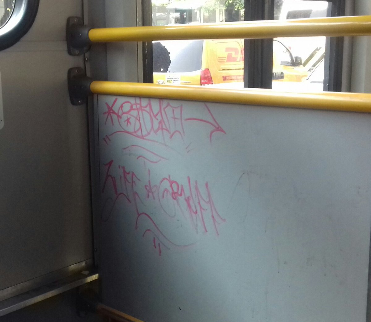 PardoPacho's tweet photo. #ForoPOT @camaracomerbog @Bogota Capacidad reacción a vandalismo x Cultura Ciudadana hace falta en indicadores POT https://t.co/WXyZjZp4g9