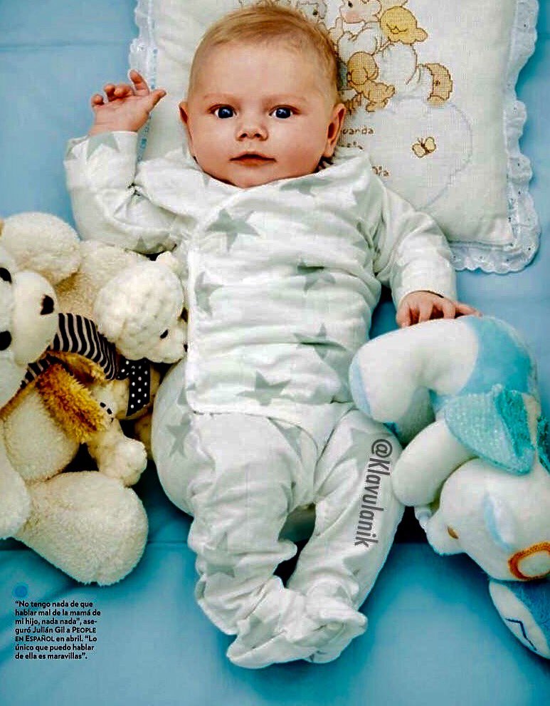 Marjorie de Sousa muestra a su hijo en revista