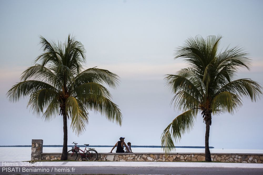 hemisfr's tweet photo. [Travel] Une échappée cubaine 🇨🇺avec le regard auteur de Beniamino Pisati !
© https://t.co/13pctw0Arh #Cuba #CubaTravel @MinturCuba #Hemisfr https://t.co/4b0I5gxV09