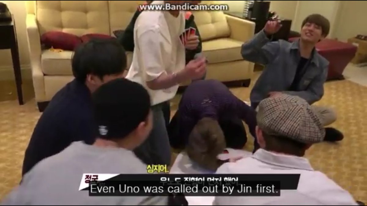 sanomasaya_desu's tweet photo. V DIDNT UNDERSTAND HOW TO PLAY UNO PART 3~ 😂😂😂😂 #BTS #RunBTS #RunBTSEp21
@BTS_twt @BANGTANCAMP https://t.co/7IRMF0pPQP
