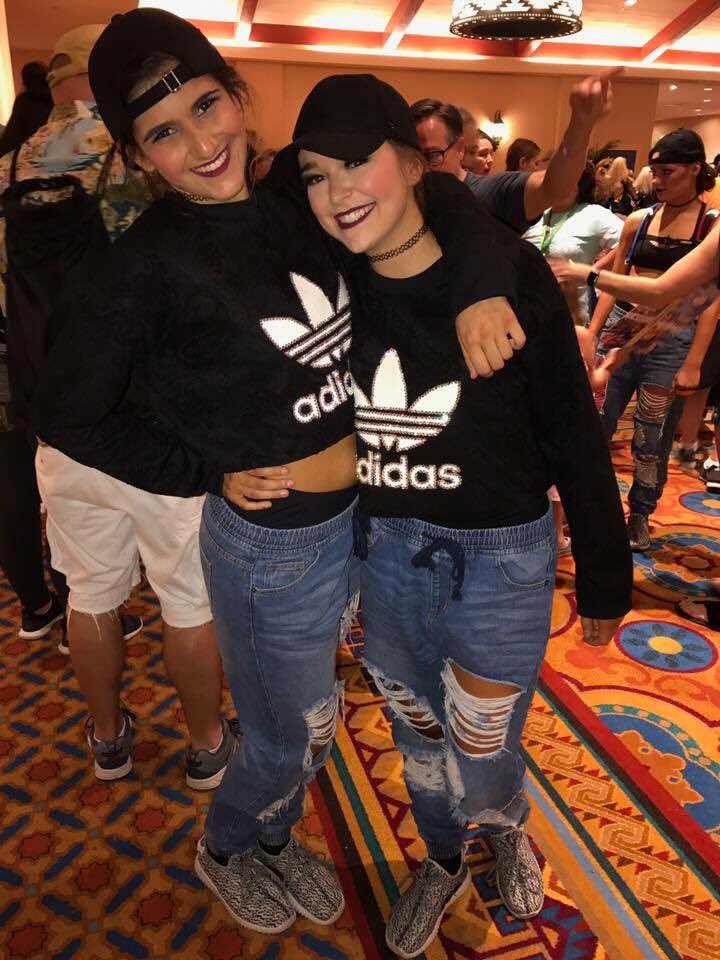 TaylorLayland's tweet photo. Happy birthday ri!! Glad you've put up with me for so long:))❤️❤️ love you https://t.co/YYMMyvrj3P