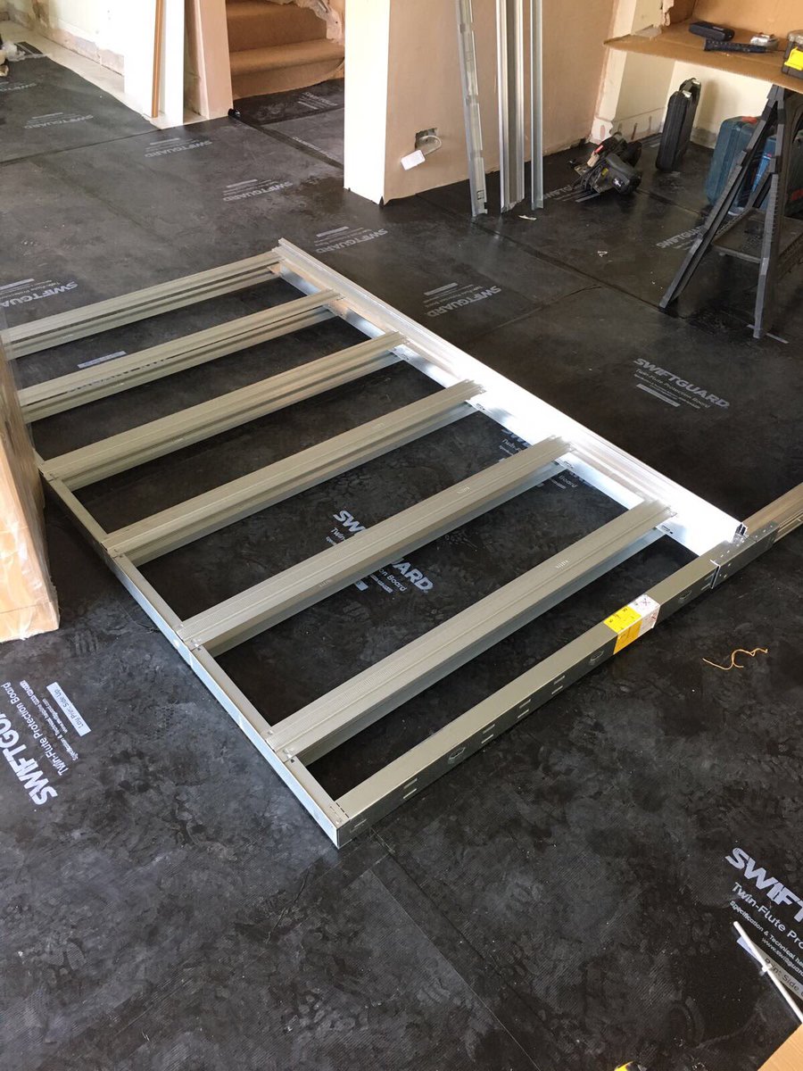 CKH Build Limited tweet media