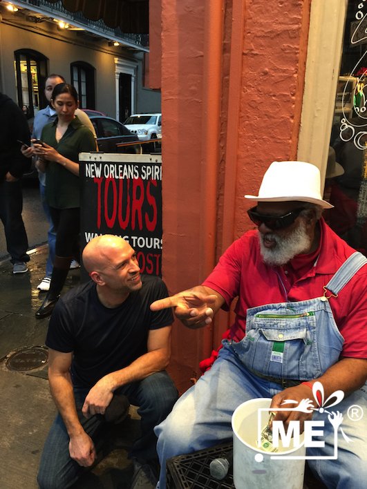 #gigeo #founder WhoLovesYou.ME #buskers #musicians #streetperformers 5034