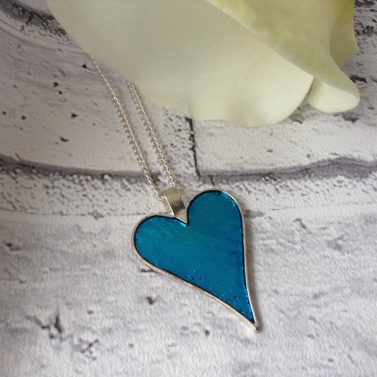 ArtisanJByViv's tweet photo. Blue Necklace, Heart Necklace, Blue Pendant, Big Heart Pend… https://t.co/bzE4KFRP1x #BeadsofCreation #BirthdayToken https://t.co/I2Xo6lA79i