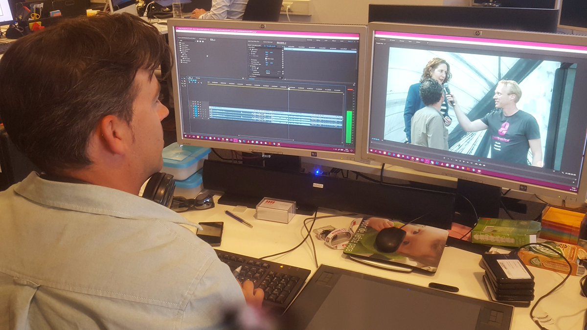 Onze Content Creator is druk bezig met de montage van de sfeerimpressie van <a href="/EventBrancheNL/">EventBranche.nl</a> #Kennissesie #EventbrancheBorrel