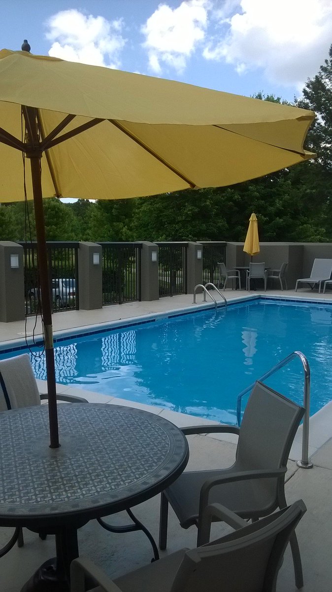 Let's get ready for summer! The #pool is open and we are a 30 minute drive from <a href="/Carowinds/">Carowinds</a>. #Summer2017 <a href="/WingateHotels/">Wingate by Wyndham</a> <a href="/Wyndham/">wyndham</a> #travel