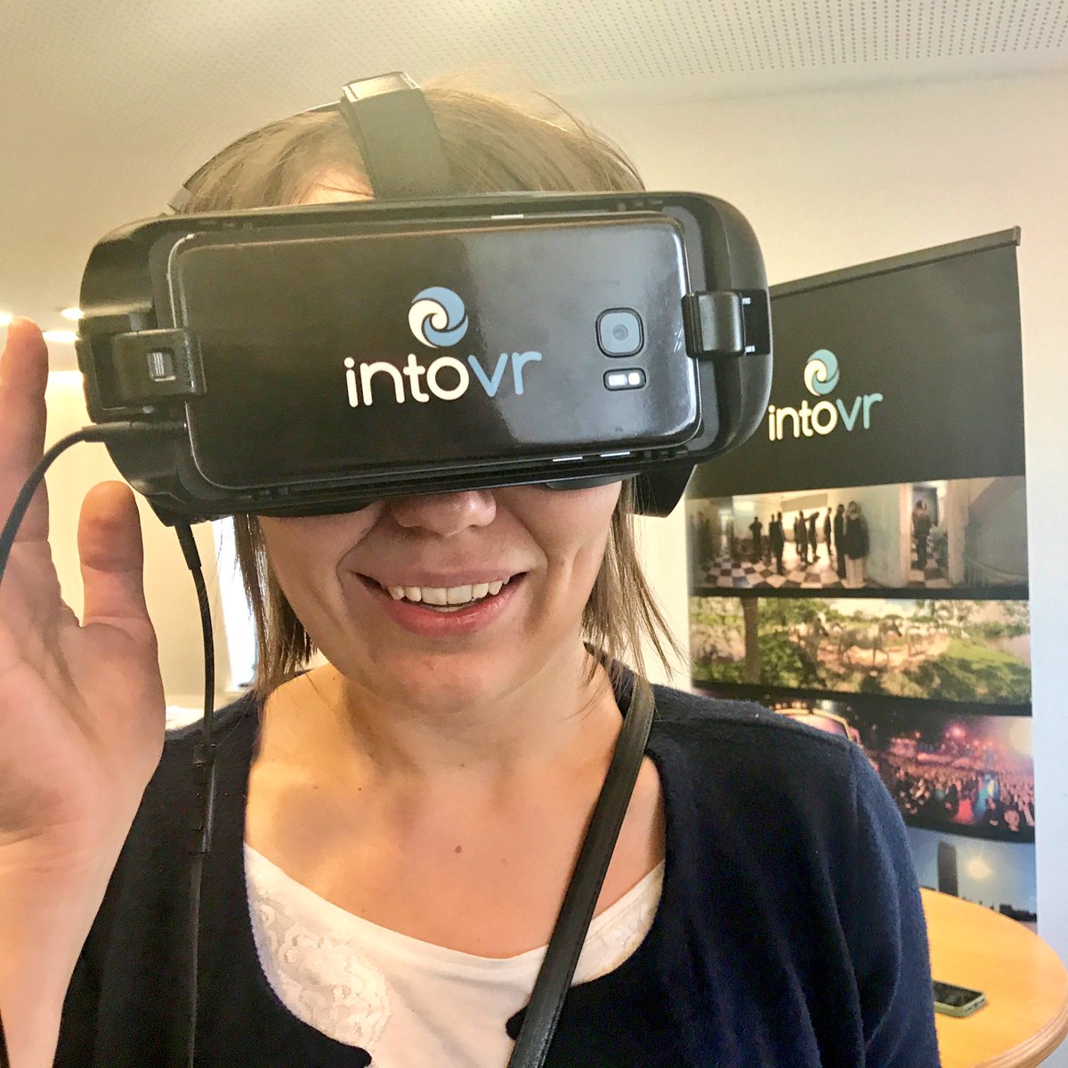 into_vr's tweet photo. Spitzentag beim #VRWDR Thementag in Köln mit @stedo1305 und @ohrndorf vom @WDR - Unsere @WittenbecherC braucht erst mal n #Covfefe 😀🤓🤗 https://t.co/cduMZ7GUE1