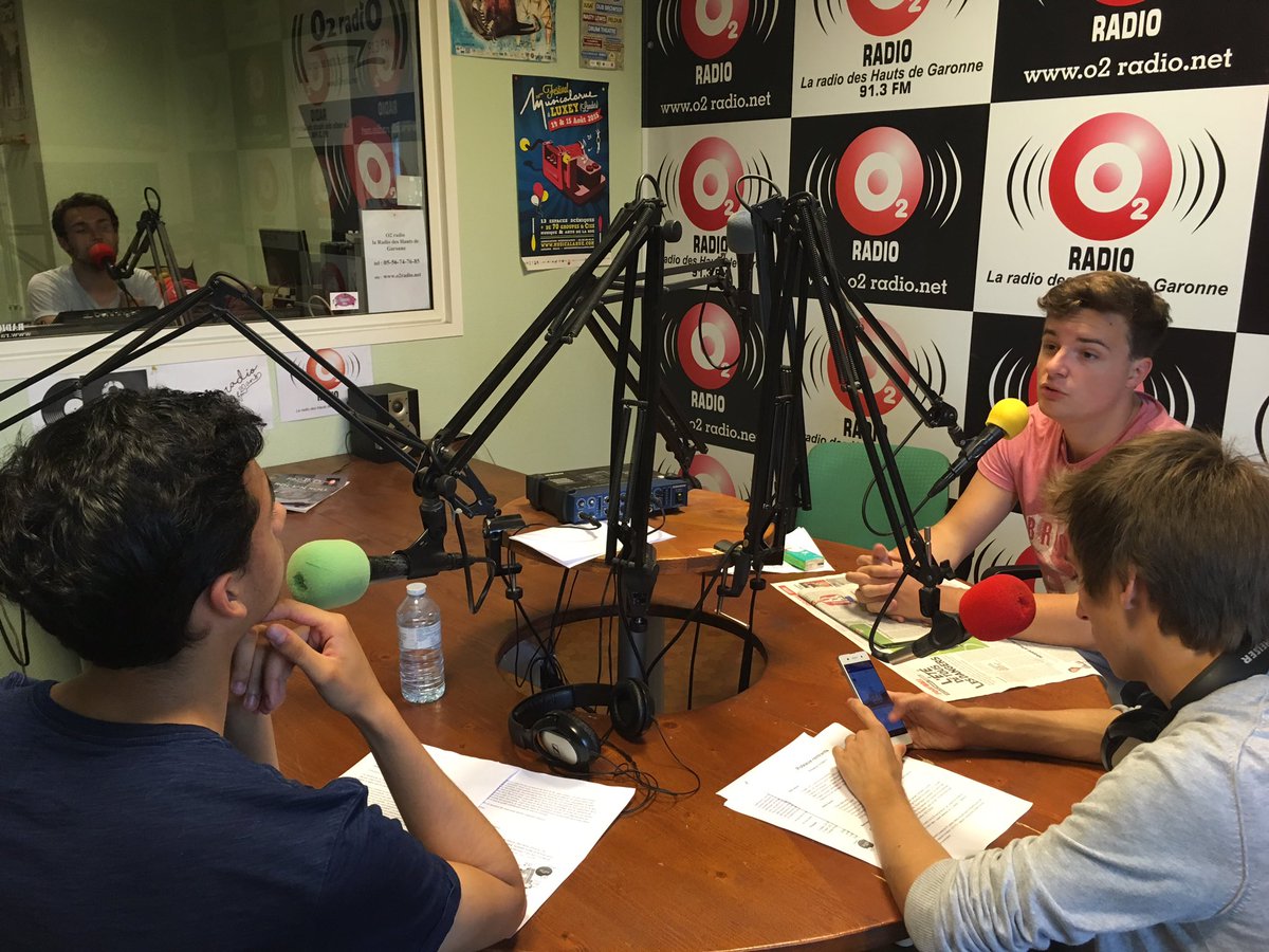Aurelie_Rds's tweet photo. En direct de l'#O2radio pour l'émission #poteauxrentrants #onair @EFJ_Officiel https://t.co/V2DKORGpY5