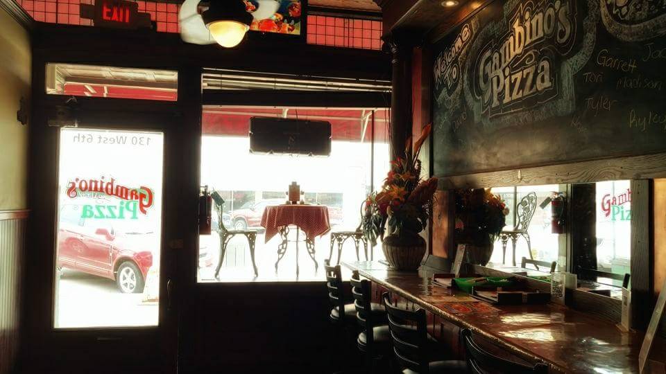 Photoriet's tweet photo. Random Pizzeria along the way Pt. 3
#500px #500pxtrg #weare500px #PhotoRTs #PhotoRTGroup #wanderlust #urban #ThePhotoHour #photographyart https://t.co/79cr3P5GQE