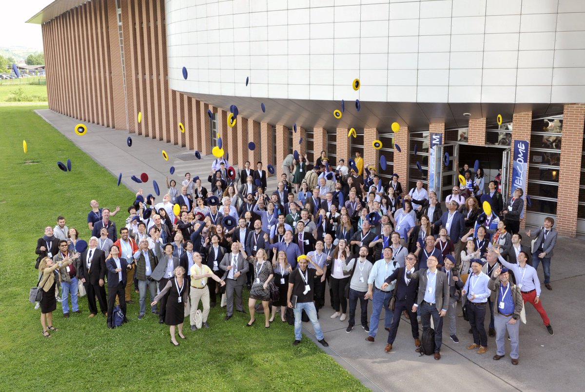 #ISCRAMERS Don't forget to flash the QRCode in your #BlueBeret! Let's show the world <a href="/ISCRAM/">ISCRAM</a> is everywhere!