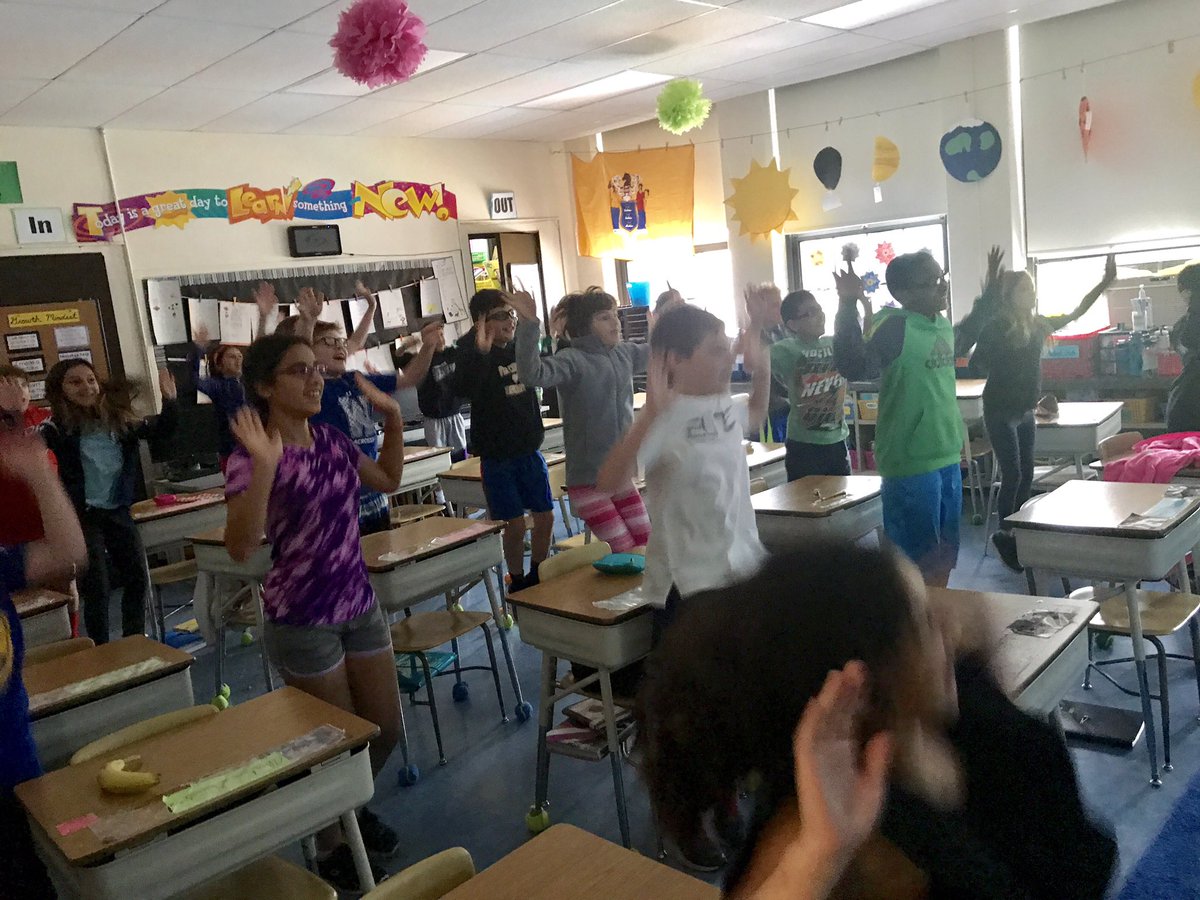 FRNElementary's tweet photo. A brain break after NJASK for 4-C! #Franklin @GoNoodle https://t.co/3W3OymEs2e