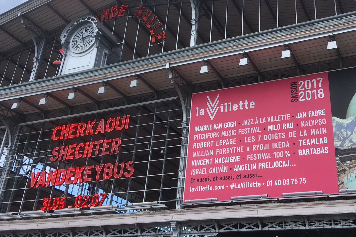 lilil_art's tweet photo. Notre show @imagineVanGogh sur le fronton de @LaVillette aux côtés de Preljocaj, Jan Fabre, @teamLab_net Tant de noms impressionnants... 😵 https://t.co/XFjEthqtDe